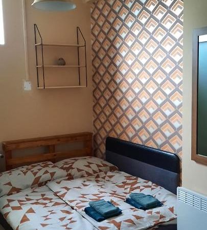 Csenge Apartman Кестхей Экстерьер фото